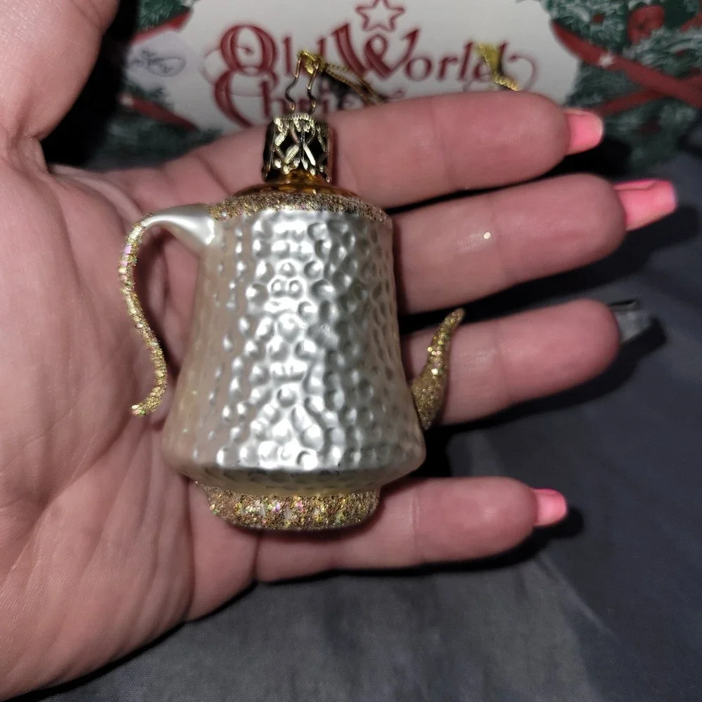 INGE-GLAS Teapot Bumpy floral Hand Blown Glass Christmas Ornament Vtg German